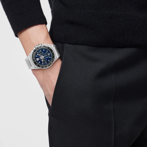 Versace VRSCVE7H00423 Erkek Kol Saati