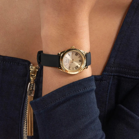 Guess GUGW0724L2 Kadın Kol Saati